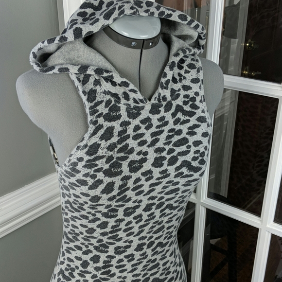 One Teaspoon Dresses & Skirts - One Teaspoon Animal Print Bodycon Hooded Dress